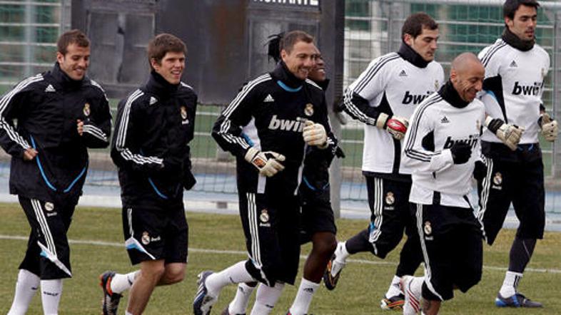 Igralci Real Madrida finančne krize ne občutijo.