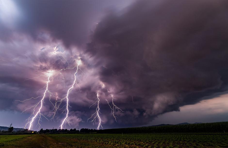 neurje nevihta nebo | Avtor: Profimedia