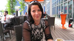 Natalija Markač pozdravlja odločitev sodišča, ki očetu triletne deklice ni zarač