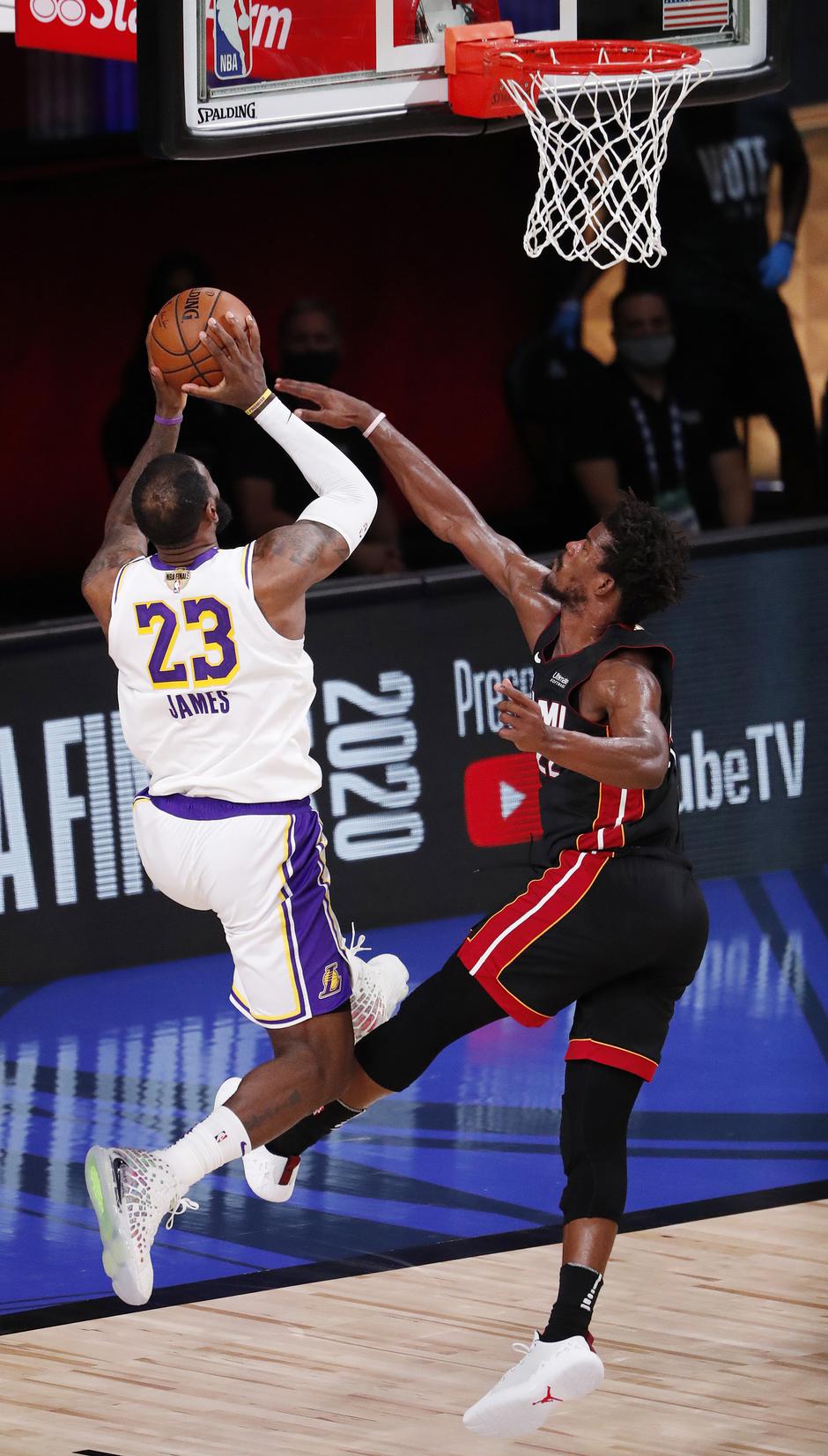 lebron james jimmy butler | Avtor: Epa