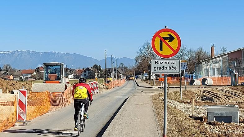Smlednik, gradnja krožišča, rekonstrukcija križišča, Medvode