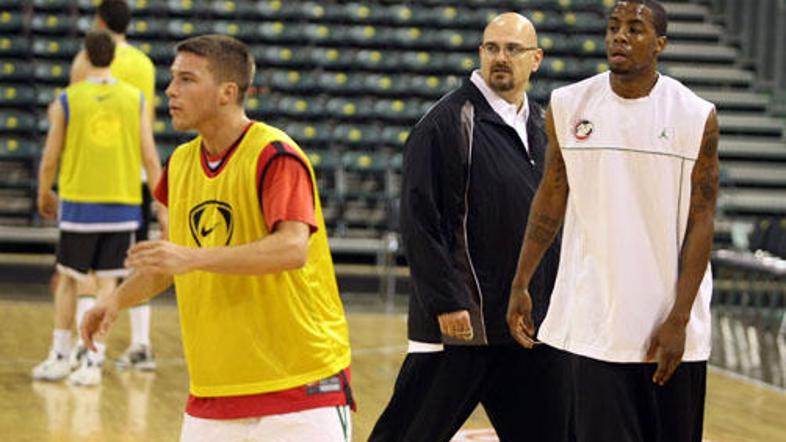 košarkarji U. Olimpije bodo v Beogradu proti Partizanu nastopili v popolni posta