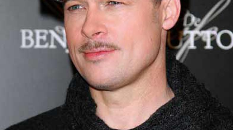 200409_flynet_brad_pitt