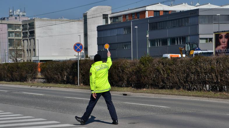 Policija nadzor prometa