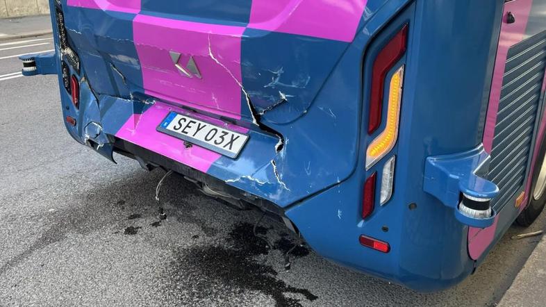 Samovozeči avtobus v nesreči