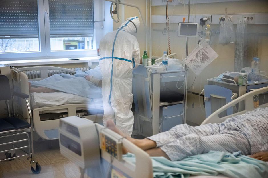 covid-19 bolnišnica Jesenice bolniki epidemija | Avtor: Profimedia