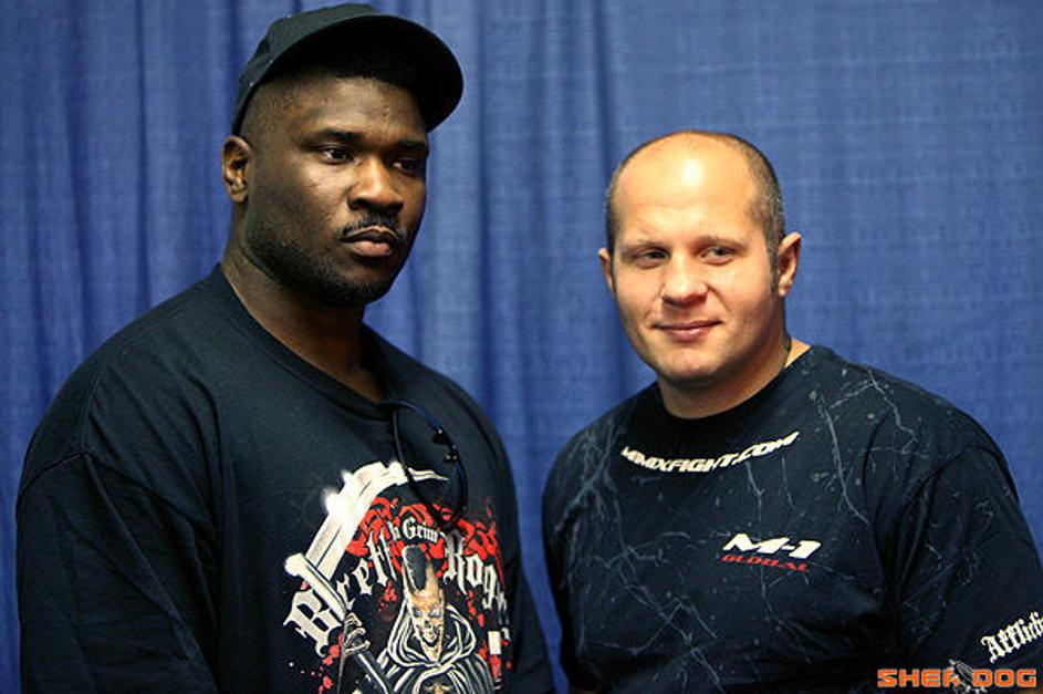 Brett Rogers (levo) in Fjodor Jemeljanenko - kdo bo močnejši? FOTO: Sherdog