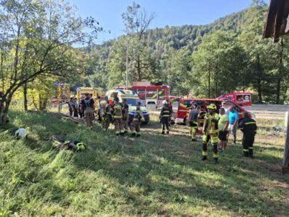 Nesreča avtobusa | Avtor: PGD Dvor pri Polhovem Gradcu