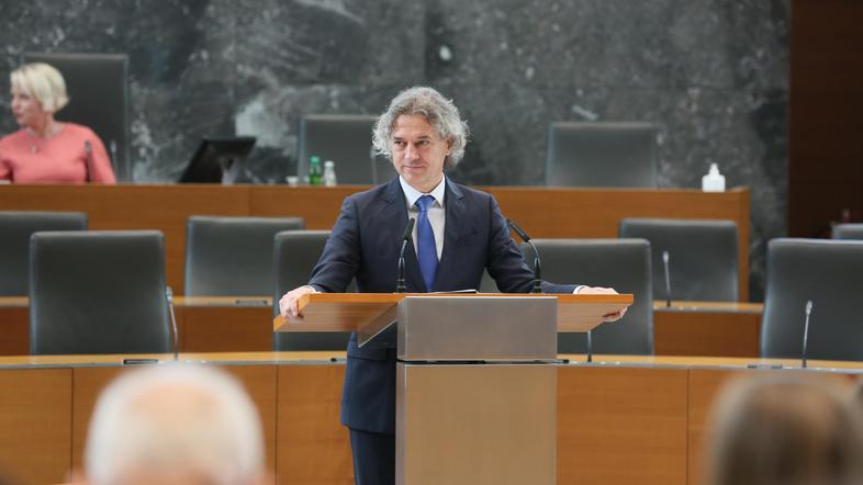 državni zbor seja Robert Golob