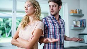 nesrečen par, ljubezen, ločitev