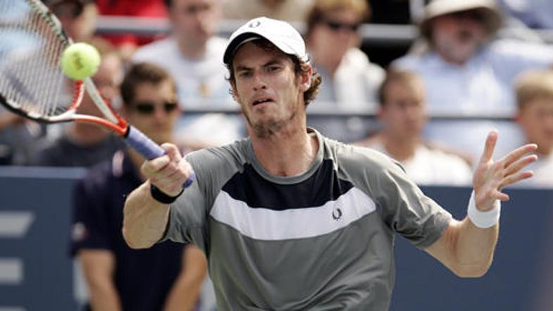 Andy Murray se je znova veselil zmage v Dohi.