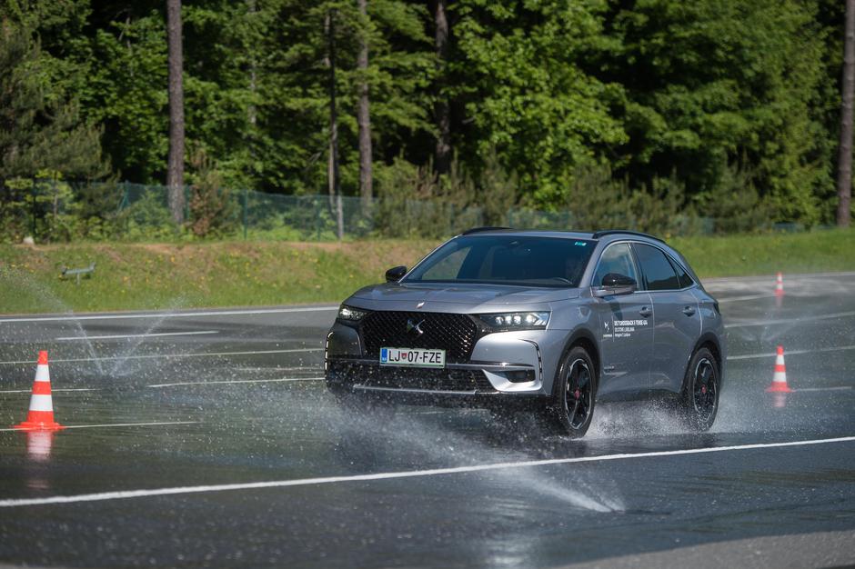 DS7 | Avtor: Anže Petkovšek