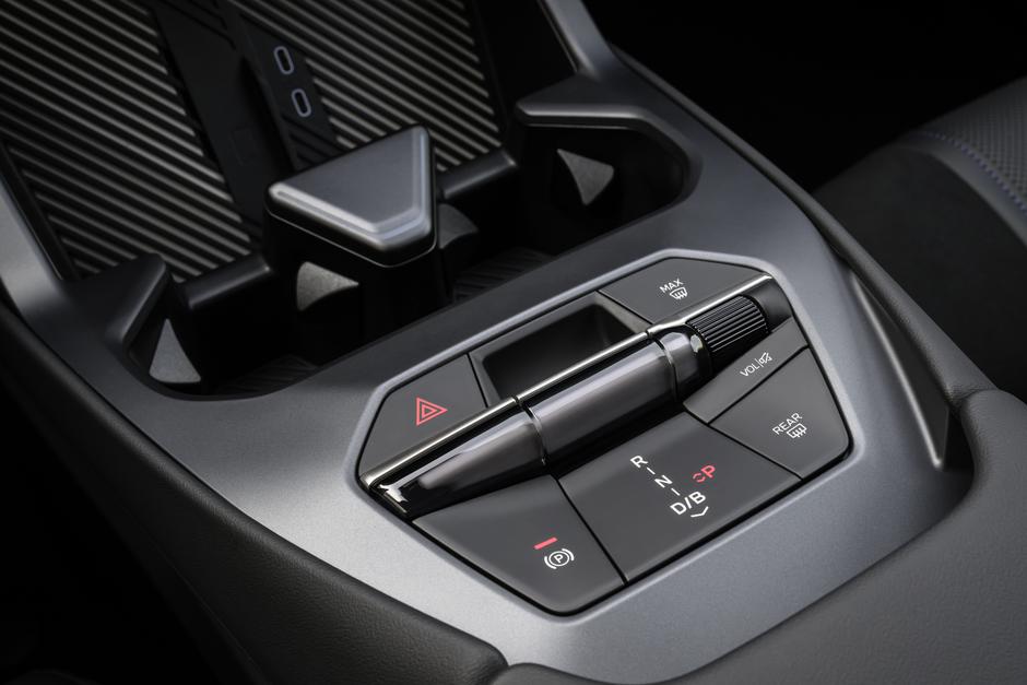 BMW iX3 50 xDrive | Avtor: BMW