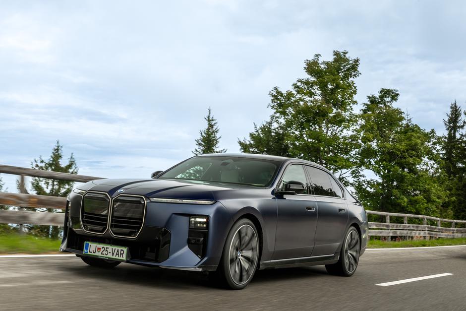 BMW serija 7 | Avtor: Žiga Intihar/BMW