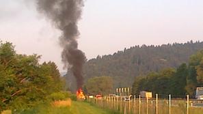 Požar tovornjaka primorska avtocesta Dragomer