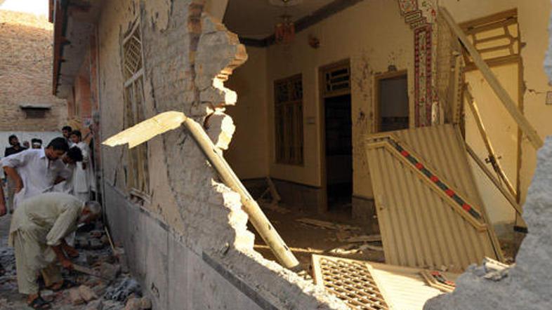 Samomorislki napadi v Pakistanu vedno zahtevajo visok krvni davek. Na fotografij