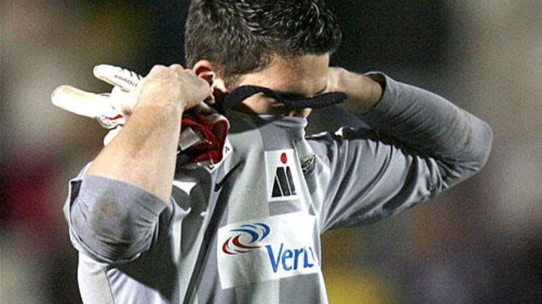 Sašo Fornezzi ni mogel preprečiti visokega poraza njegovega moštva.