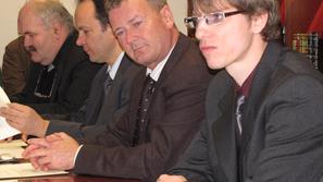 Osnutek proračuna, ki ga bo na današnji seji mestnega sveta zagovarjala koalicij