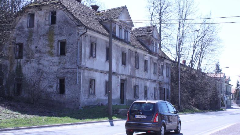 Mimo takšnih objektov se v občini Pivka, ki želi razvijati turizem, peljejo štev