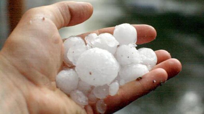 Sobotno neurje je prizadelo več slovenskih krajev.