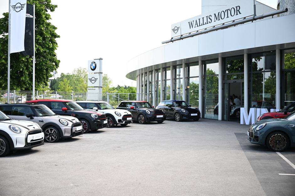 Mini prodajni salon Wallis Motor Ljubljana | Avtor: MINI