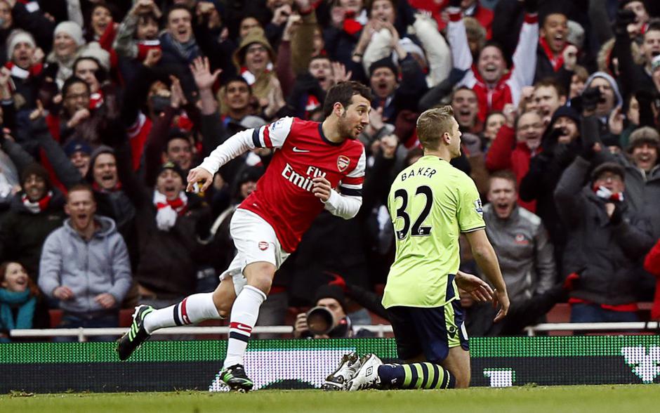 premier liga arsenal asto villa cazorla | Avtor: EPA