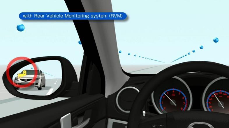 Sistem opozorila na vozilo v mrtvem kotu.