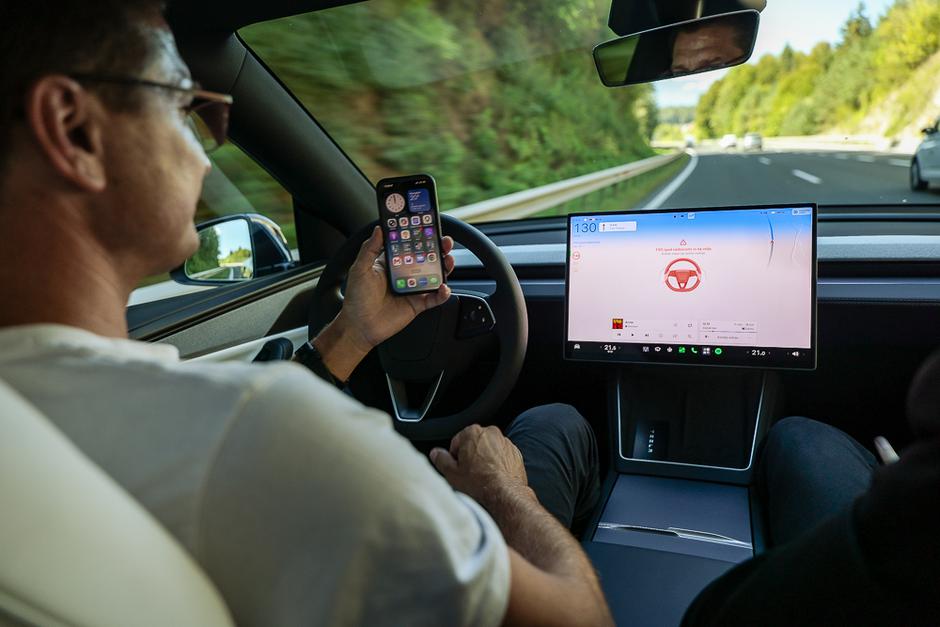 FSD Tesla, samodejna vožnja | Avtor: Saša Despot