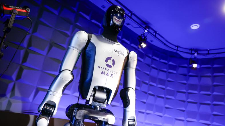 humanoidni robot Ubtech Walker S2