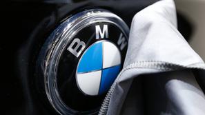 BMW logotip
