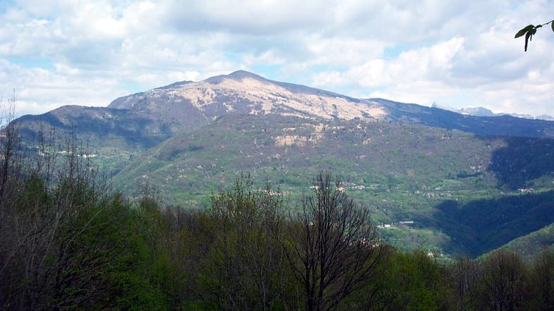 Matajur pogled iz doline