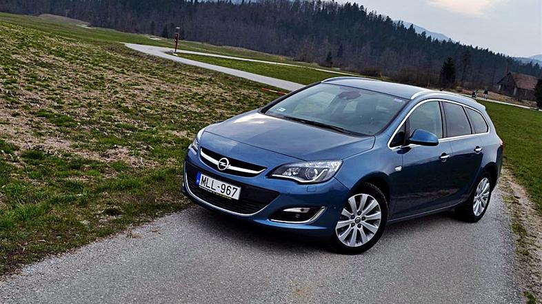 Opel astra sports tourer