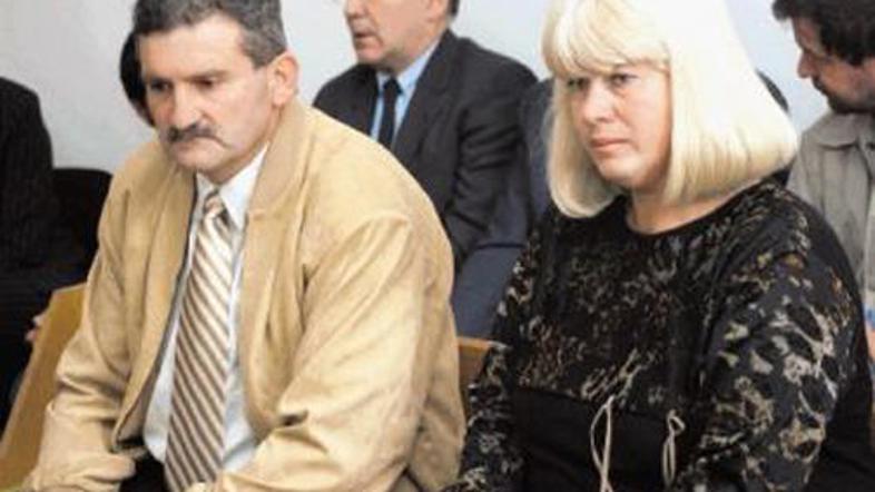 Zakonca Vodušek naj bi povzročila smrt hčerke Martine.