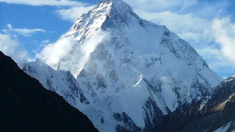 K2 himalaja gora vrh sneh