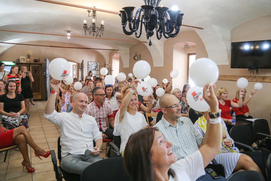 Ustavi.se | Avtor: Ustavi.se