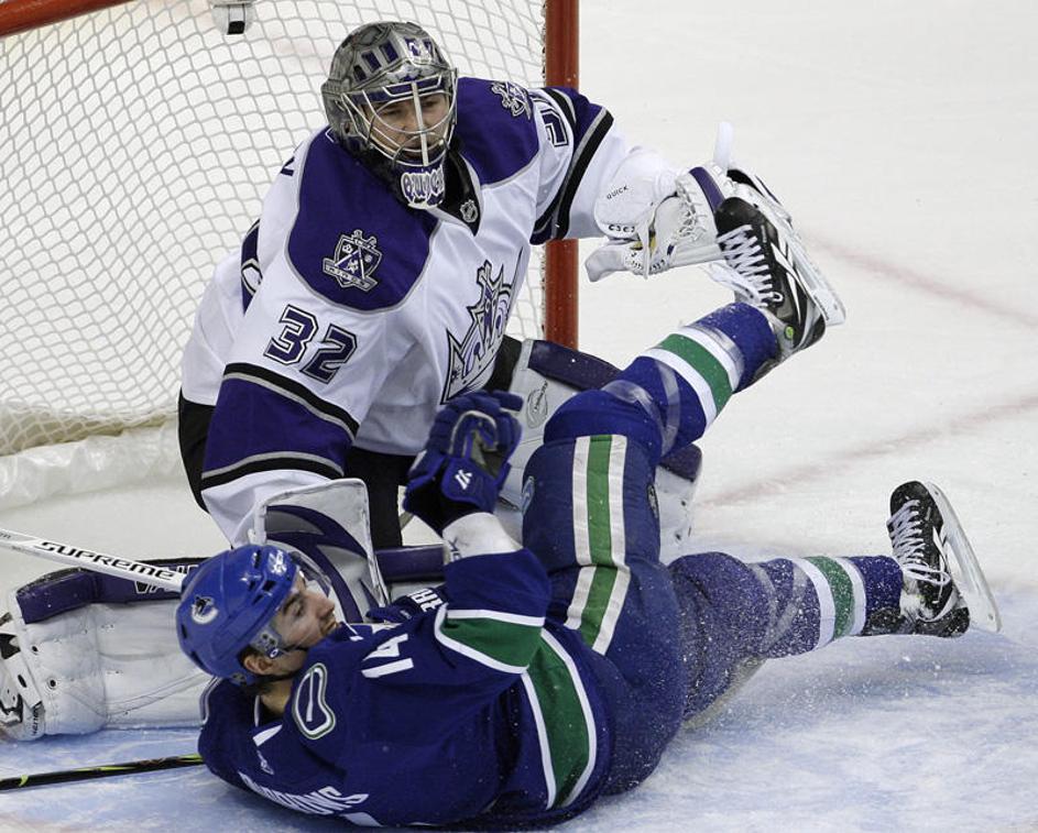 Moštvo Los Angeles Kings je le še poraz oddaljeno od izpada. (Foto: Reuters)