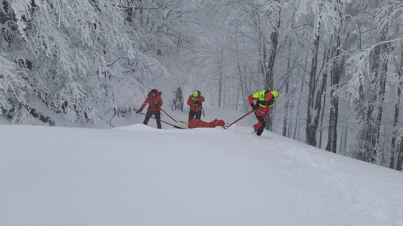 Reševanje na območju Javornika