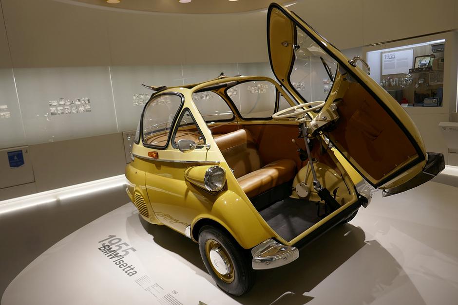 BMW muzej, BMW Welt | Avtor: Matija_Janežič