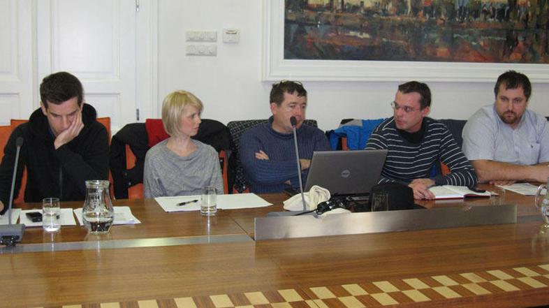 Za cilj so si zadali tudi ustanovitev mreže mladinskih centrov in odborov za mla