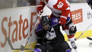 Kralji v nadaljevanju sezone ne bodo mogli računati na Kopitarjevo pomoč. (Foto: