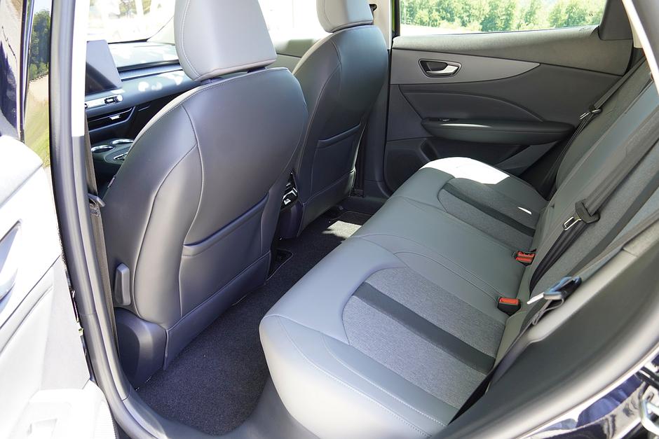 MGS5 EV električni križanec B SUV | Avtor: Matija_Janežič