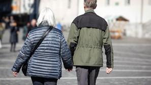 starejši, upokojenci