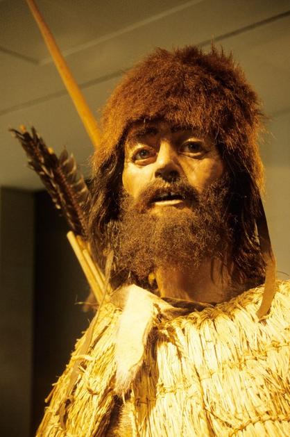Ötzi, "ledeni človek"