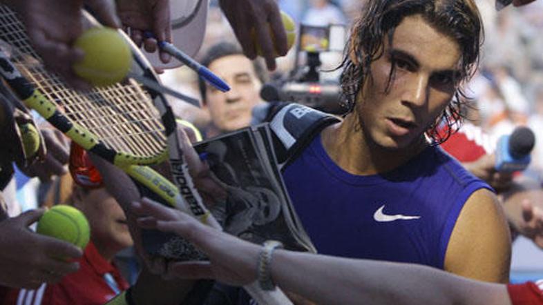 Vsi si želijo avtogram bodoče številke ena Rafaela Nadala.