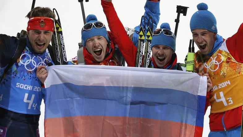 rusija anton šipulin štafeta biatlon soči