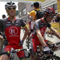 Lance Armstrong je bil blizu padca. (Foto: Reuters)