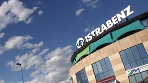 Istrabenz prodaja tudi vrsto nepremičnin; za njegovo parcelo sredi Portoroža že 