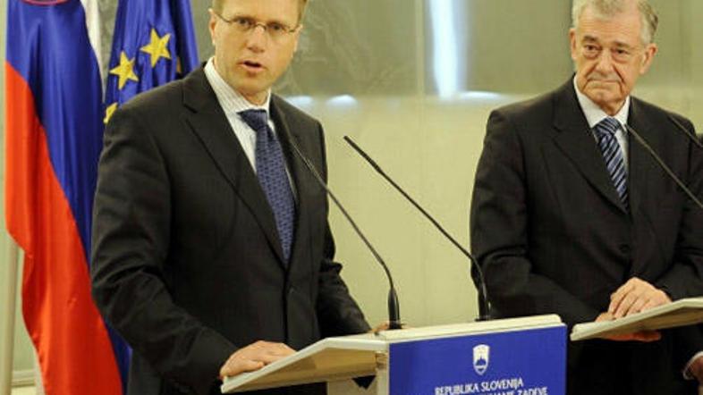 Na ministrstvu upajo, da bo opozorilo o neažurnosti spletnih strani veleposlaniš