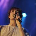 Florence Welch praske in modrice niso ustavile – občinstvu v Ljubljani je prired