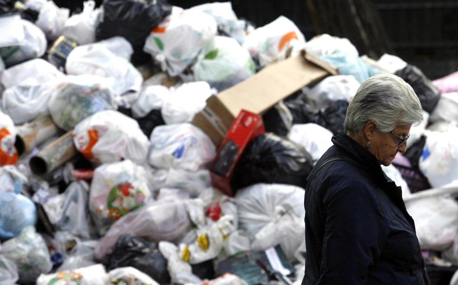 Italijanska vlada je že namenila 150 milijonov evrov za odpravo težav s smetmi i